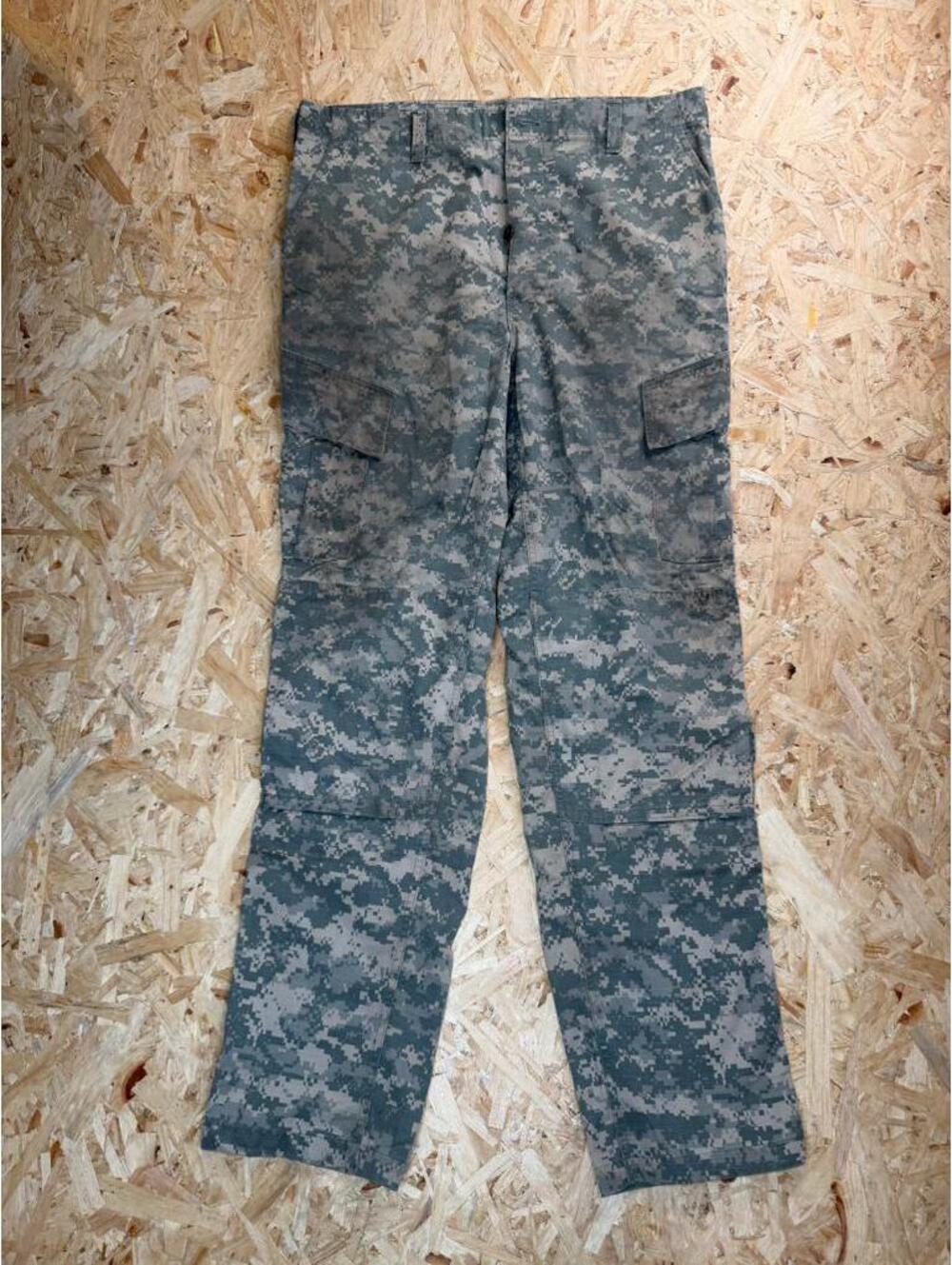 US Army ACU Digital Camo Cargo Pants Large Long UCP Combat Uniform Trousers